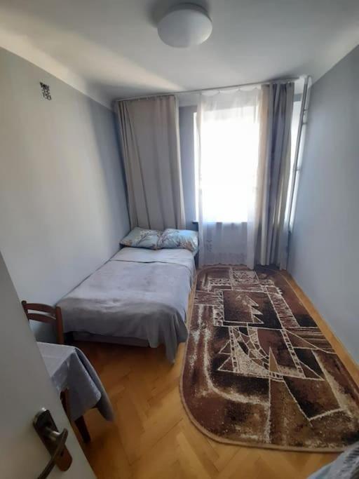 Mieszkanie Na Doby Plac Hallera Lägenhet Warszawa Exteriör bild